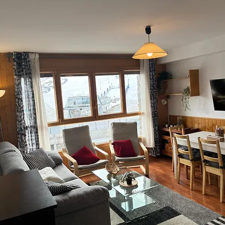 Apartament A Pie De Pistas Con Parking Privado *