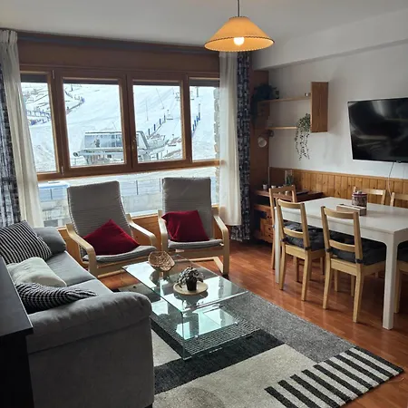 Apartament A Pie De Pistas Con Parking Privado *
